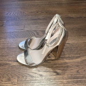 Steve Madden gold heels